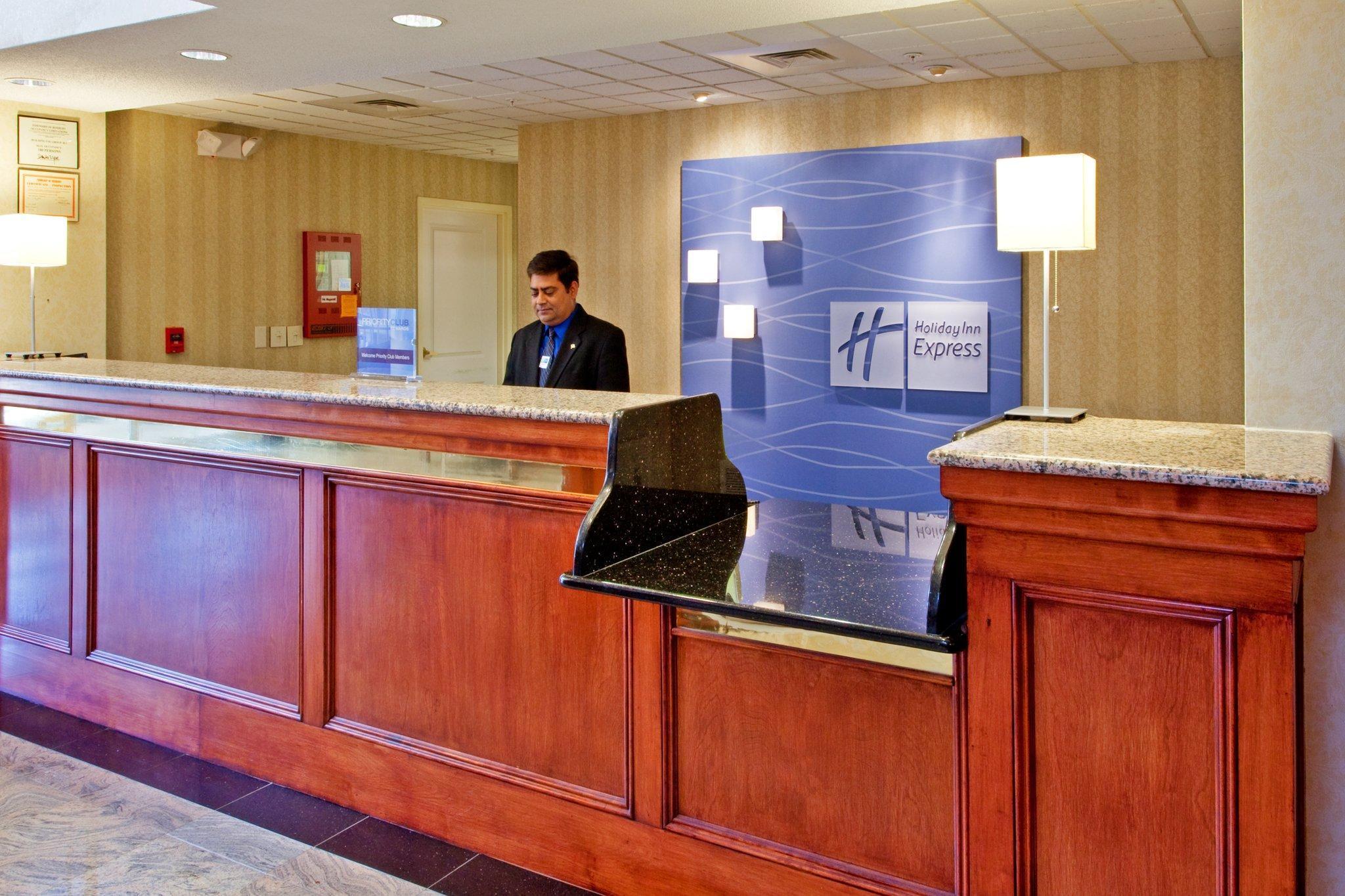 Holiday Inn Express Mount Arlington, An Ihg Hotel Интерьер фото